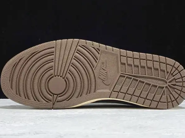 Chep Onekick OG 1 Air Low x Dark Mocha Travis Jordan SP Scott CQ4277-001 0323